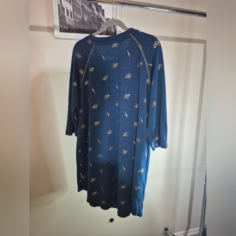 Warner Bros. Harry Potter Navy Apparel - Picture 4 of 4